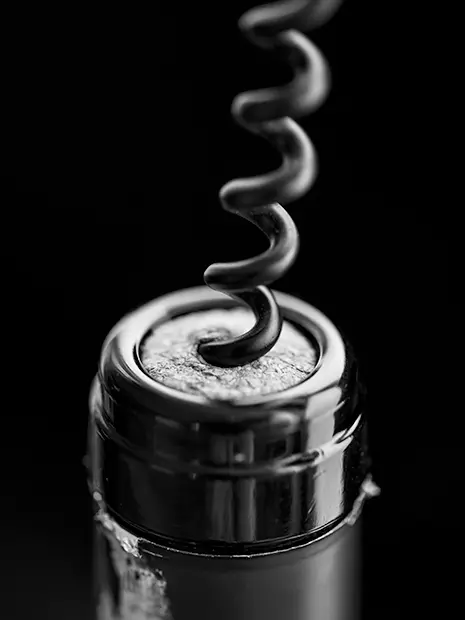 uncorking-bottle-red-wine